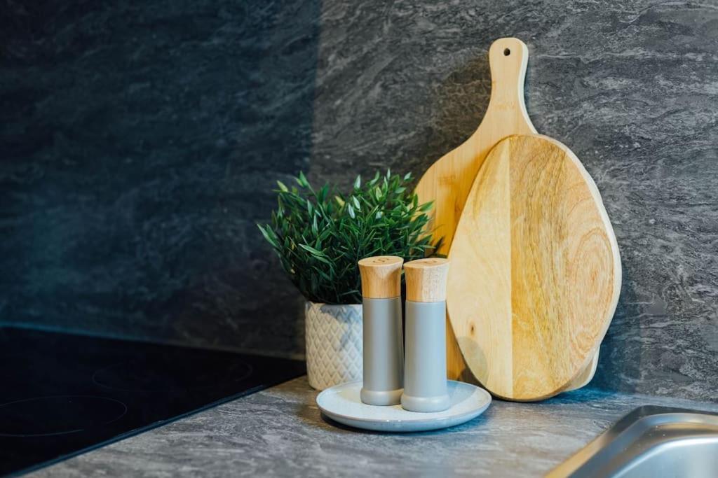 Stylish Stirling Apartment - Free Parking Eksteriør bilde