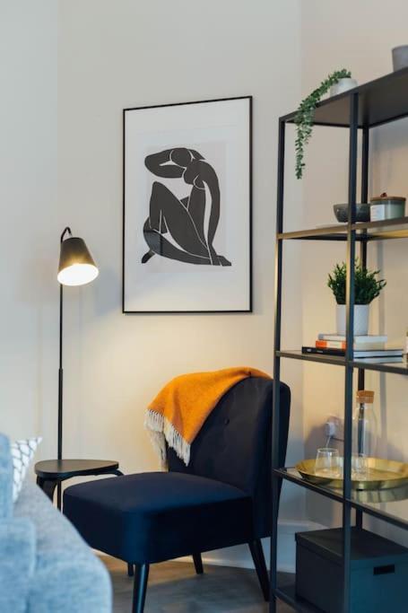 Stylish Stirling Apartment - Free Parking Eksteriør bilde